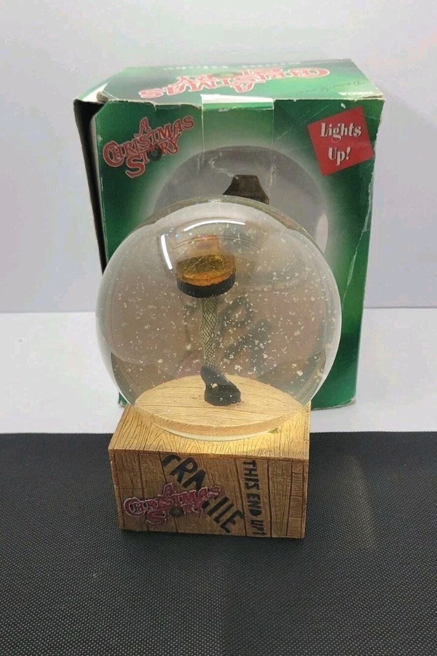A Christmas Story Leg Lamp Snow Globe Light Up Holiday Movie Collectible w/ Box